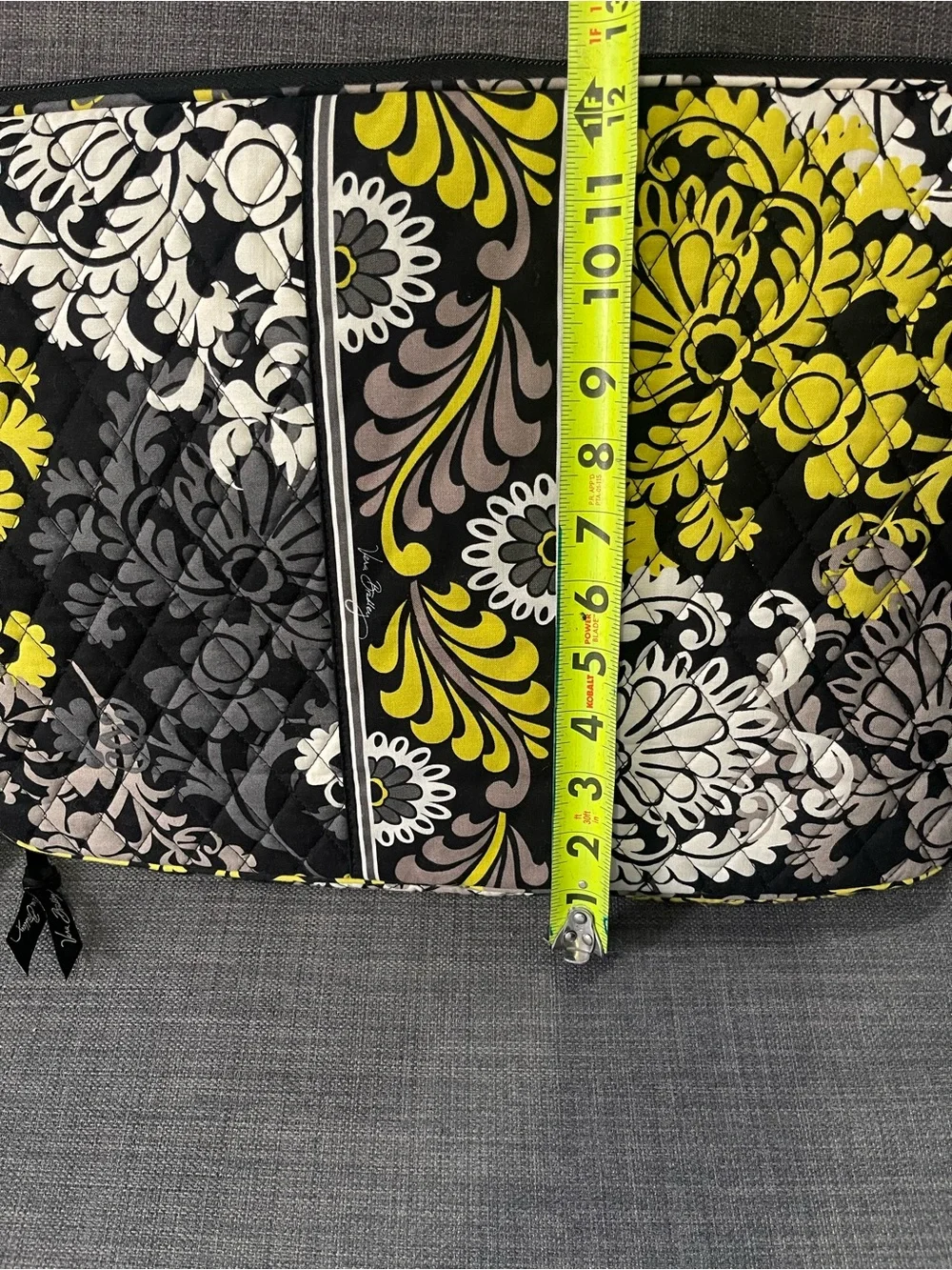 🌼🖤Vera Bradley Yellow Black White Floral Quilted Laptop Sleeve